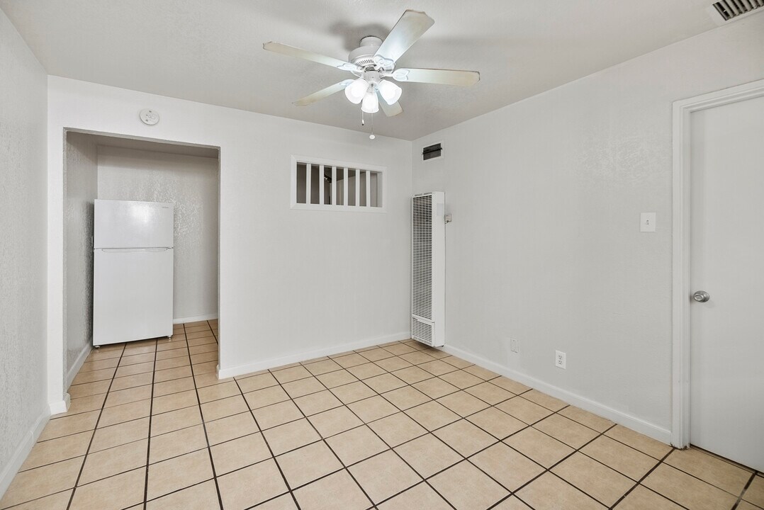 3914 Thomason Ave in El Paso, TX - Building Photo