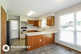 14732 Verdun Estates Dr in Florissant, MO - Building Photo - Building Photo