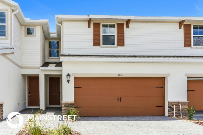 property at 1816 Woodleaf Hammock Ct