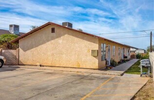 2114 S Walnut Ave, Unit 3 in Yuma, AZ - Building Photo