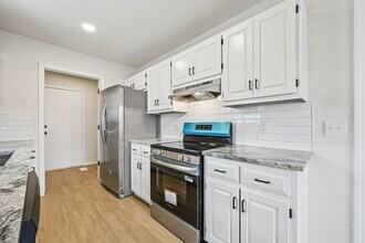 1709 N Cypress Ave in Broken Arrow, OK - Building Photo - Building Photo