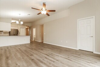 7848 Fashion Loop in New Port Richey, FL - Building Photo - Building Photo