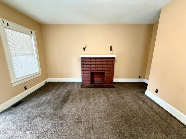 2015 E Oak St in New Albany, IN - Building Photo - Building Photo