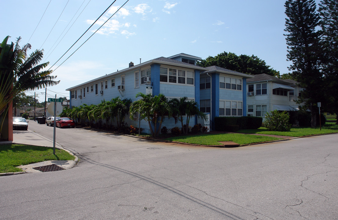 1725 5th St N in St. Petersburg, FL - Building Photo