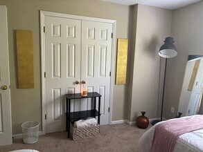 524 Ivy Glen Dr in Winston-Salem, NC - Building Photo - Building Photo