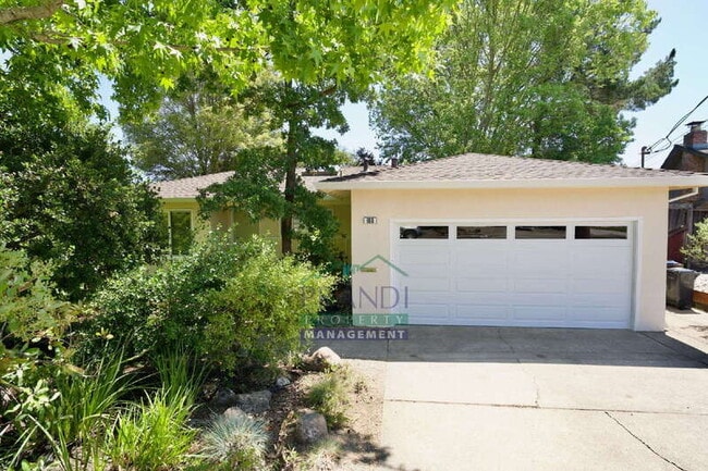 property at 868 Las Pavadas Ave
