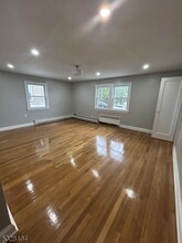 468 Alma Terrace in Teaneck, NJ - Building Photo - Building Photo