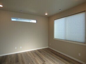 1047 Spartan Ave in Berthoud, CO - Building Photo - Building Photo