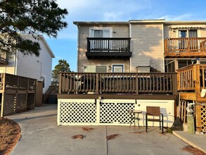 3724 Pretty Lake Ave in Norfolk, VA - Foto de edificio - Building Photo