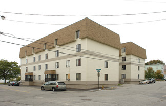 Maple Knoll Apartments