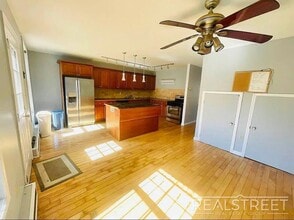 Stunning 1,600 SF Gut-Renovated Duplex Pen in Brooklyn, NY - Building Photo - Building Photo