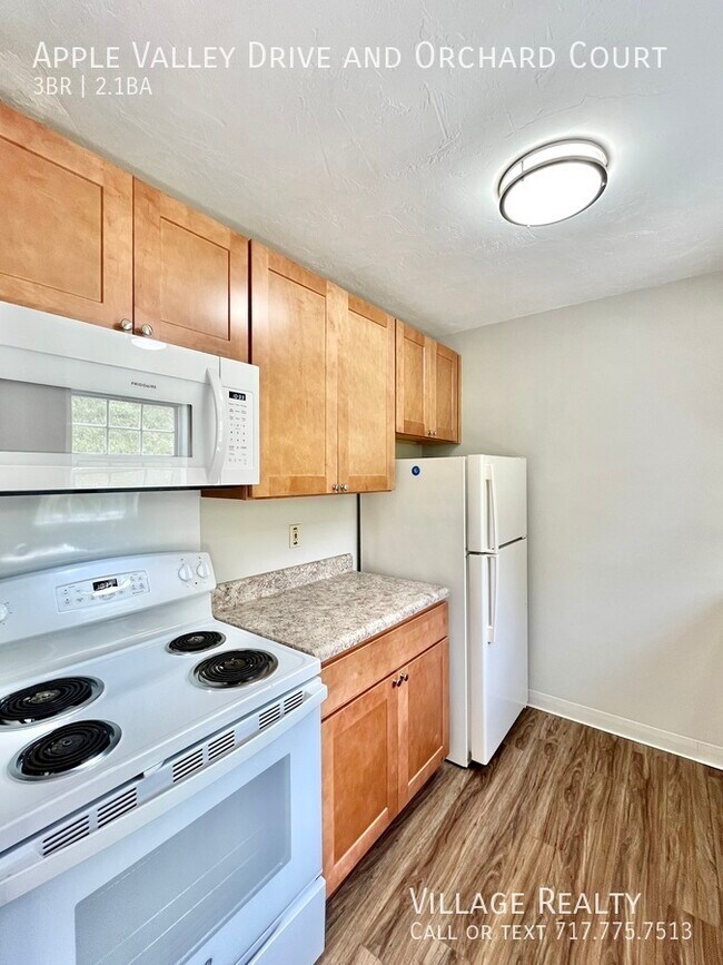 710 Apple Valley Dr in Red Lion, PA - Building Photo - Building Photo