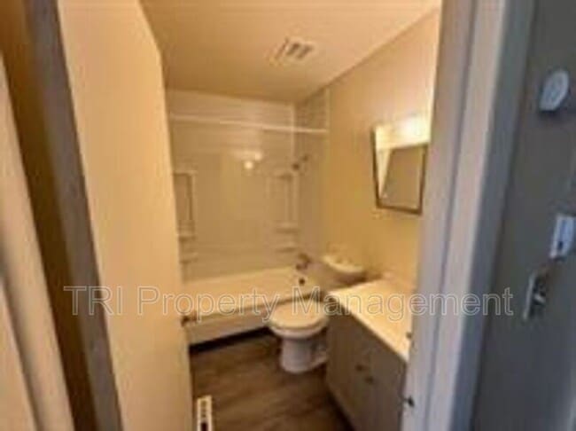 property at 1625 Palm Dr