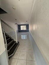 7060 NW 177th St in Hialeah, FL - Building Photo - Building Photo