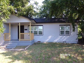 1315 NW Irwin Ave in Lawton, OK - Building Photo