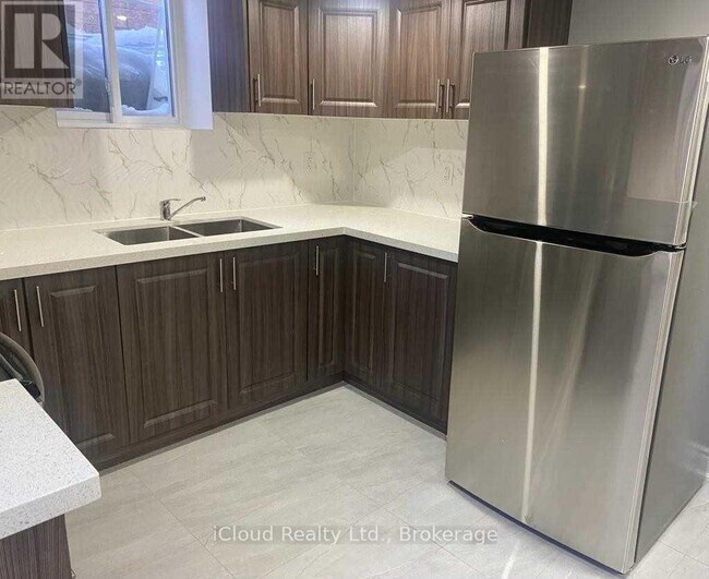 3 Black Diamond Cres in Brampton, ON - Building Photo - Building Photo