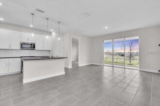 9258 Gulf Hvn Dr in Parrish, FL - Building Photo - Building Photo