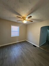 397 S Chase Ave in Columbus, OH - Building Photo - Building Photo