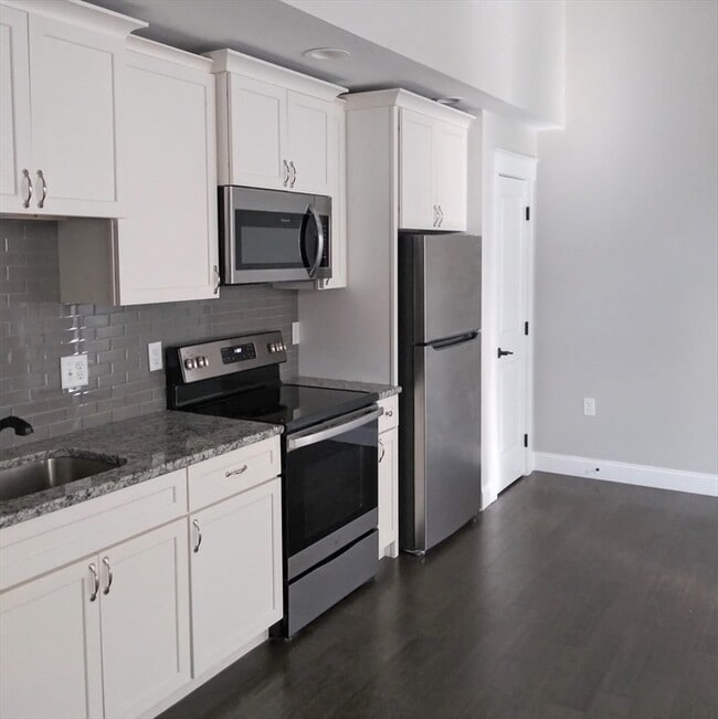 45 Summer St in Leominster, MA - Building Photo - Building Photo