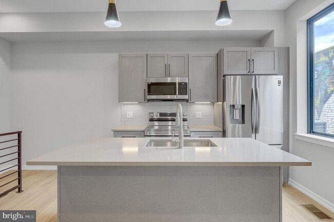 property at 1205 S 15th St