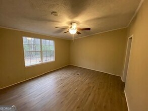 1368 Dee Kennedy Rd in Auburn, GA - Building Photo - Building Photo