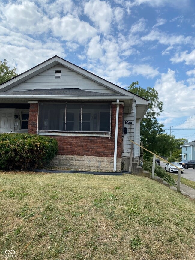 property at 856 N Bradley Ave