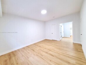 1521 Jefferson Ave in Miami Beach, FL - Building Photo - Building Photo