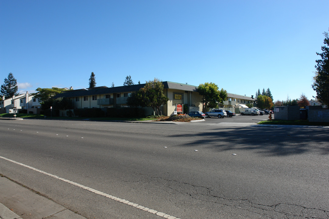 Park Garden Apartments in Rohnert Park, CA - Building Photo