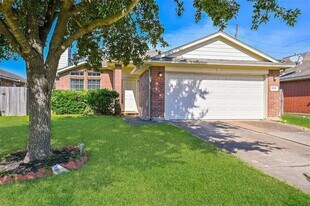 18446 S Wimbledon Dr in Katy, TX - Building Photo