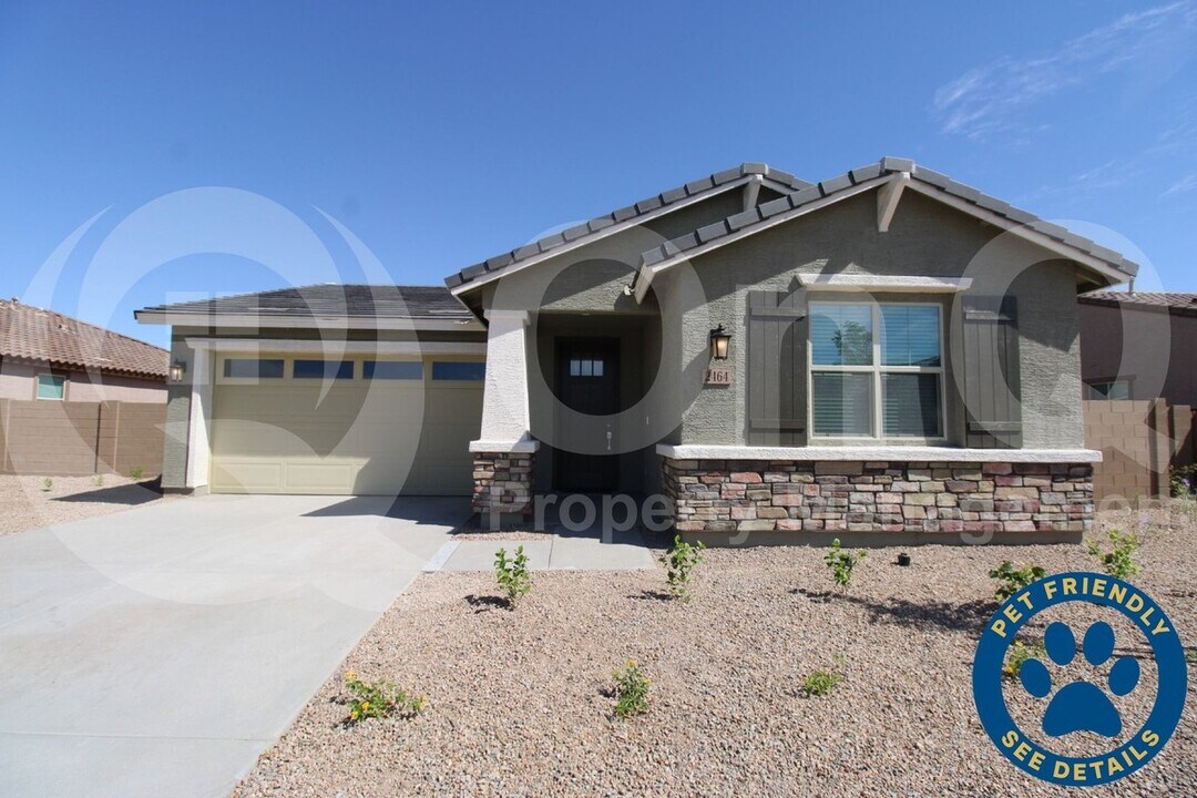 2464 N Morrison Ave in Casa Grande, AZ - Building Photo