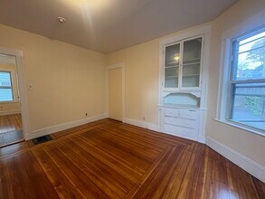 39 Jackson Rd in Somerville, MA - Building Photo - Building Photo