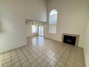 5377 Signet Ct in Las Vegas, NV - Building Photo - Building Photo