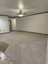 313 N Shannon Way, Unit 7208-A in Mustang, OK - Building Photo - Building Photo