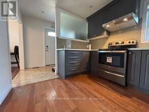 74 Wye Valley Rd in Toronto, ON - Building Photo - Building Photo
