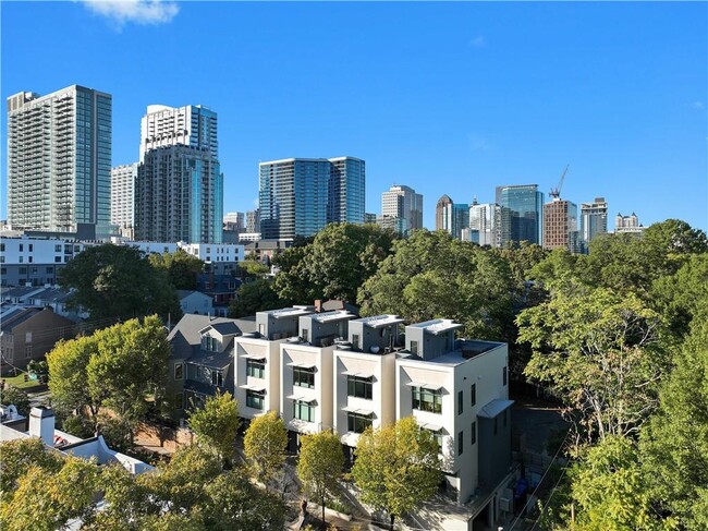 785 Piedmont Ave NE in Atlanta, GA - Foto de edificio - Building Photo