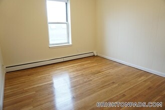 164 N Beacon St in Boston, MA - Building Photo - Building Photo