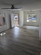 615 E Chestnut Ave, Unit #A in Santa Ana, CA - Building Photo - Building Photo