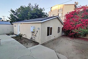 6720 Van Noord Ave in North Hollywood, CA - Building Photo