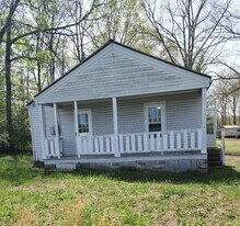 5328 TN-100 in Lyles, TN - Building Photo