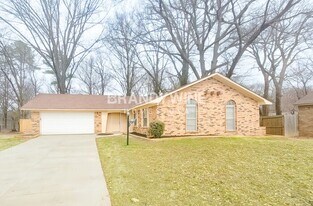 1974 Lydgate Cove in Memphis, TN - Building Photo