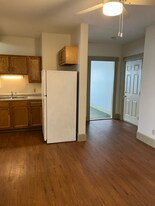 369 Dubuque St in Manchester, NH - Building Photo