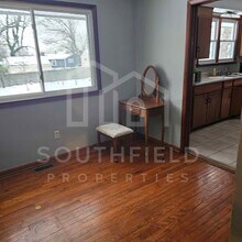 5881 Elm St in Milford, OH - Building Photo - Building Photo