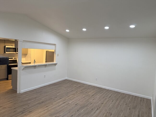 property at 1222 Tartan Ln