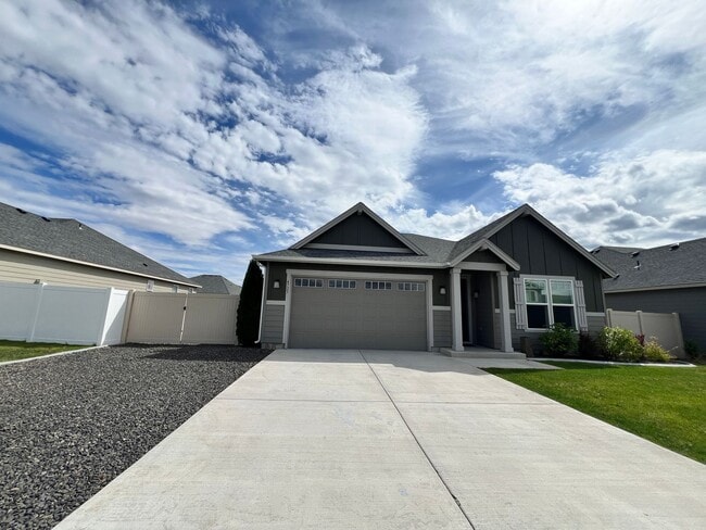 4723 W Cottontail St in Moses Lake, WA - Building Photo - Building Photo
