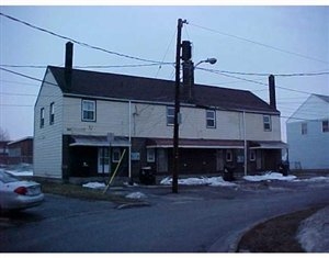 25-31 Blackmore St in Tonawanda, NY - Foto de edificio