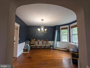 951 Park Ave in Collingswood, NJ - Building Photo - Building Photo