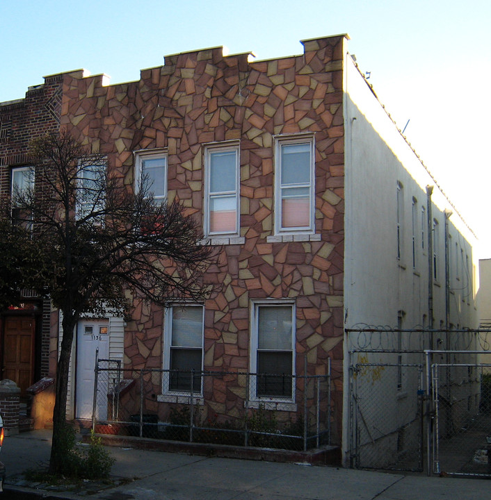 1136 Fteley Ave in Bronx, NY - Building Photo