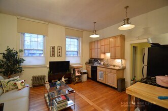 68 Phillips St in Boston, MA - Building Photo - Building Photo