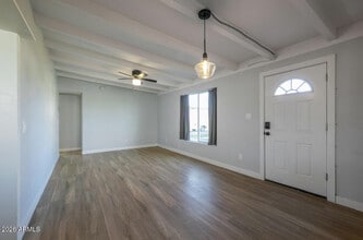 2205 W Cambridge Ave in Phoenix, AZ - Building Photo - Building Photo