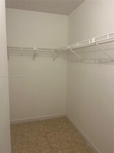 725 NW 103rd Terrace in Pembroke Pines, FL - Building Photo - Building Photo